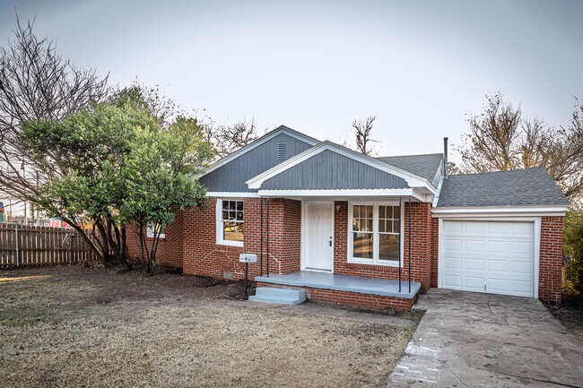 Building Photo - 1414 NW 23rd St