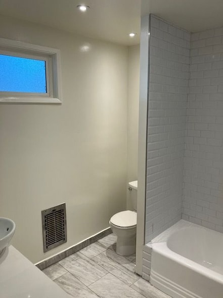 Building Photo - 1455 24th St