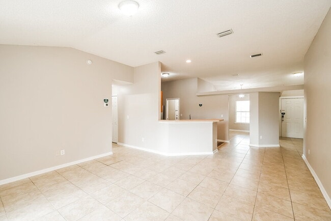 Building Photo - 8554 Star Leaf Rd N