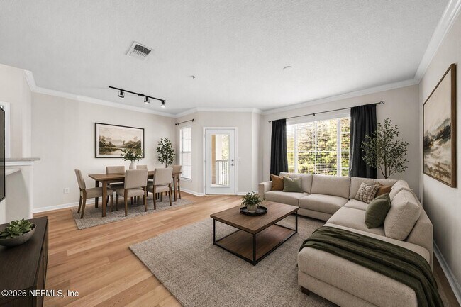 Building Photo - 8290 Park Way