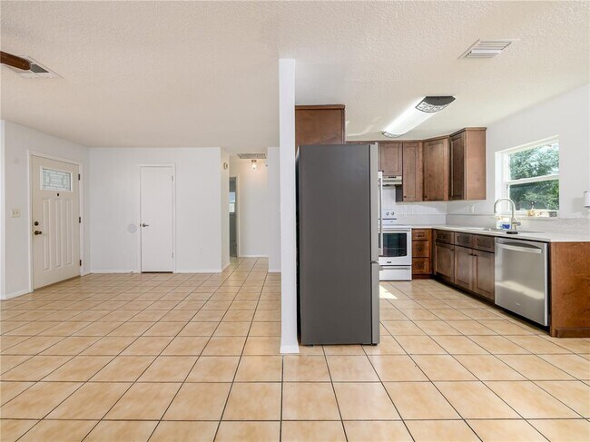 Building Photo - 11422 Wheeling Dr