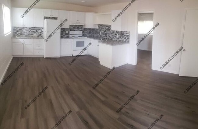 Building Photo - Brand New Midtown 1bed 1 Bath unit ready t...