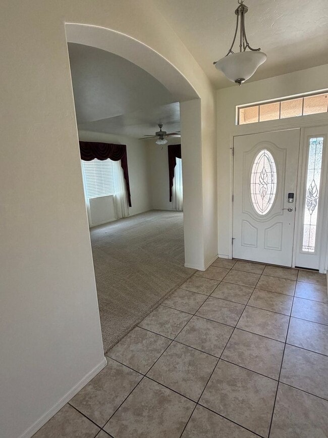Building Photo - Large Family Home with SOLAR and Landscaping Maintenance Included!!