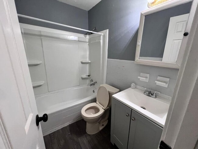 Building Photo - 948 Biddle St