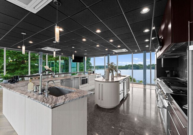 Building Photo - 8776 Harbor Cir