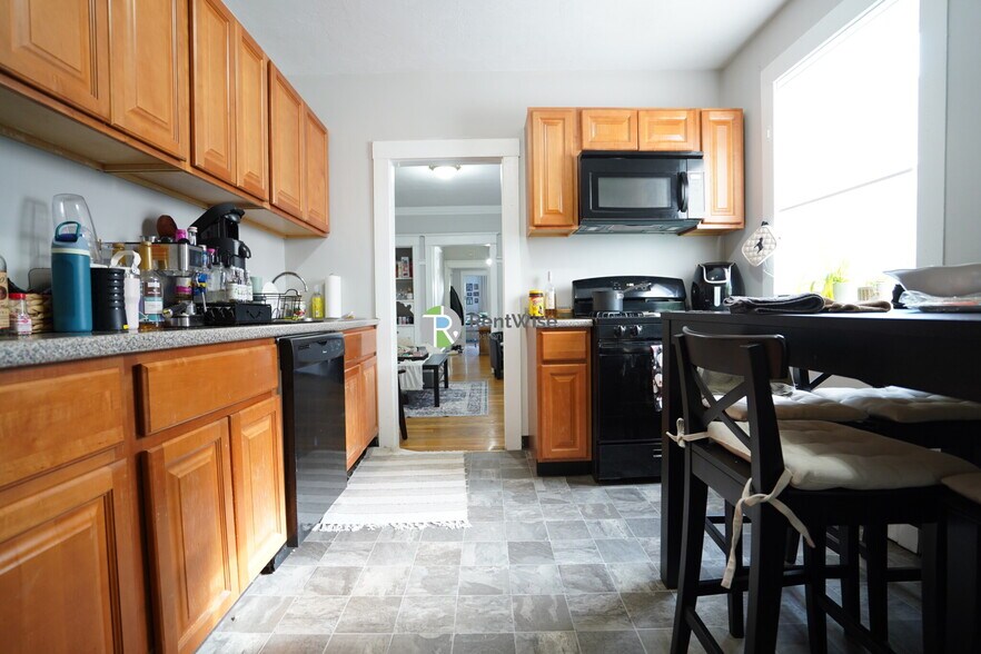 Building Photo - 15 Quint Ave