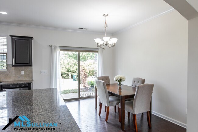 Building Photo - 108 Mt Evans Dr