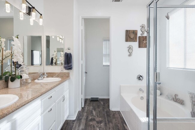 Building Photo - 49534 Lewis Rd