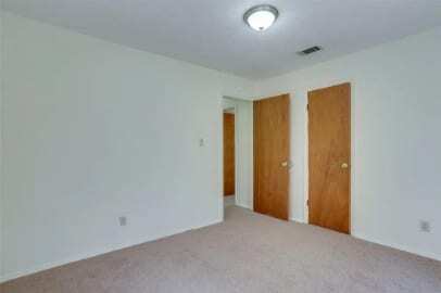 Building Photo - 107 McClain St