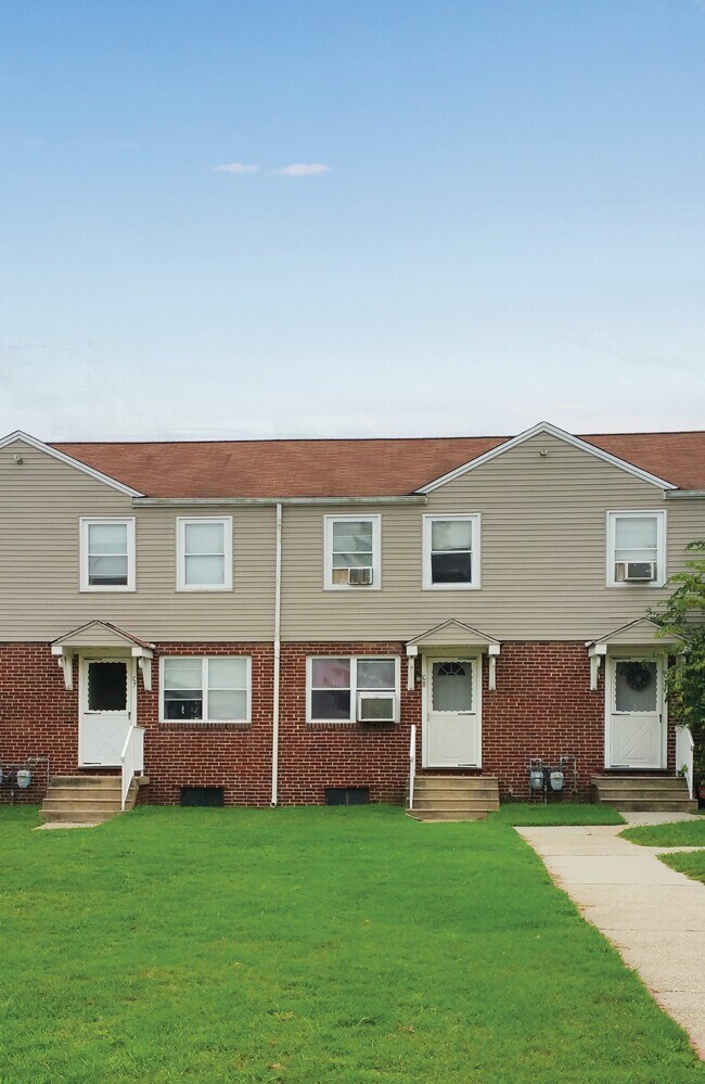 Cedar Knolls 221 Berkley Rd Paulsboro NJ 08066 Apartment Finder