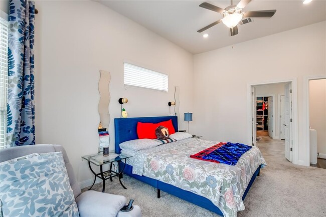 Building Photo - 508 Middle Brook Dr