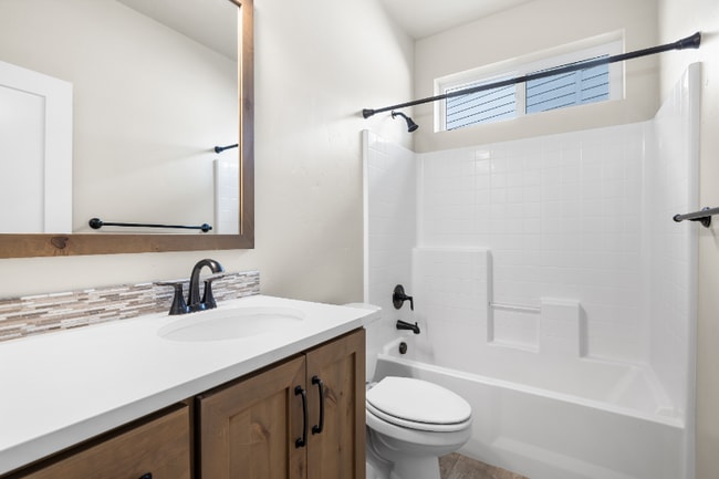 Building Photo - 165 E Cool Pond Dr