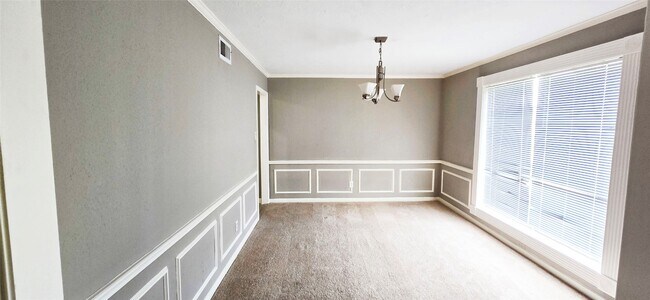 Building Photo - 13823 Clark Towne Rd