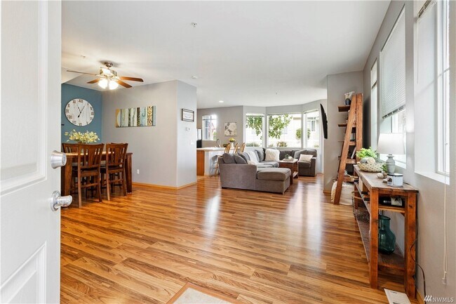 Building Photo - 2085 Bobs Hollow Ln