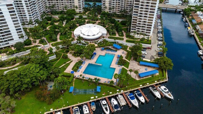 Building Photo - 500 Three Islands Boulevard