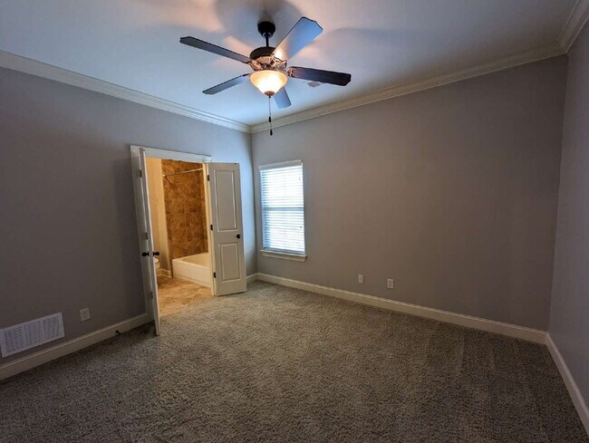 Building Photo - 2495 Old Taylor Rd