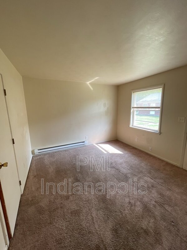 Building Photo - 122 W William Dr