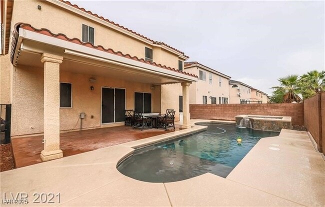 Building Photo - 8450 W Sapphire St