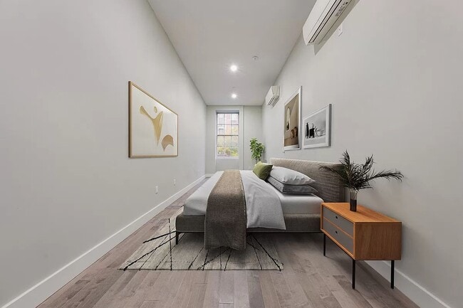Building Photo - 20 Saint Marks Place