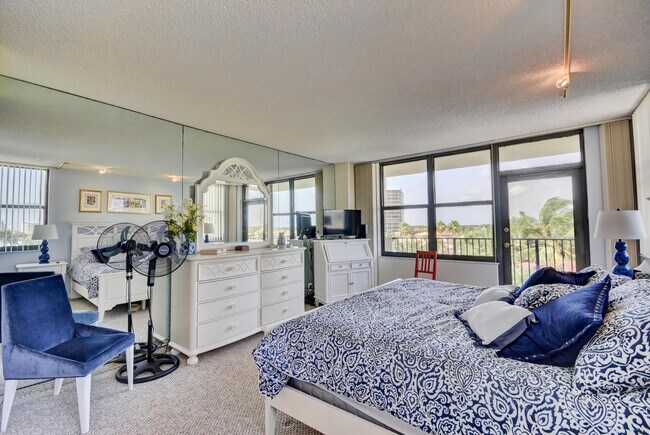 Building Photo - 4600 S Ocean Blvd
