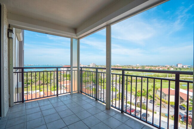 Building Photo - 6372 Palma Del Mar Blvd S