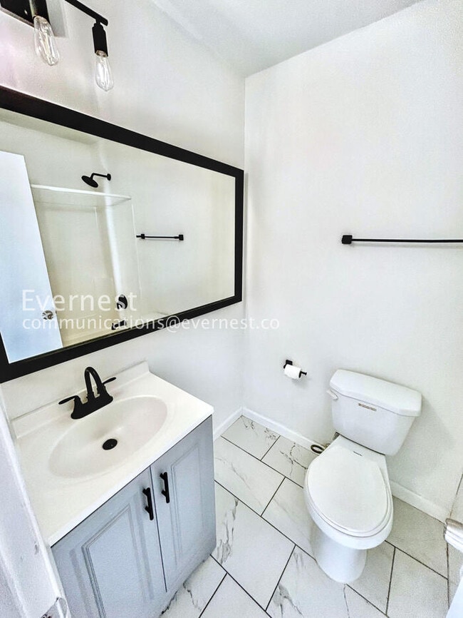 Building Photo - 526 Granite Ridge Pl