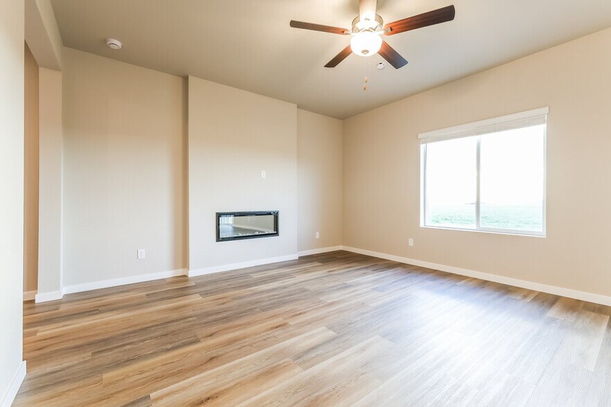 Building Photo - 7324 Crystal Ave
