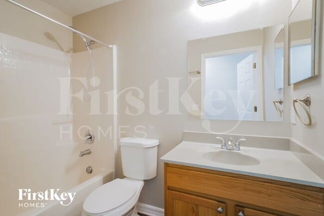 Building Photo - 117 King Arthur Ct
