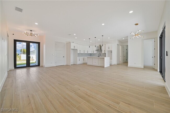 Building Photo - 106 NW 18th Pl