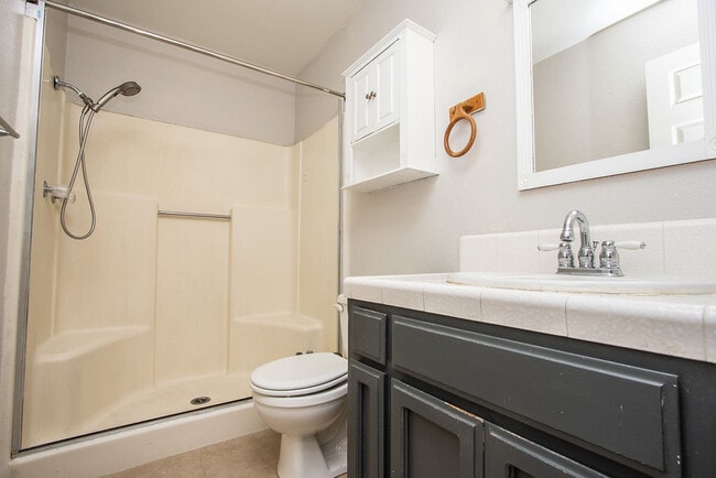 Building Photo - 1130 Berea Dr