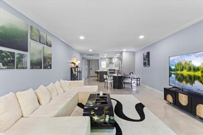 Building Photo - 6001 N Falls Cir Dr