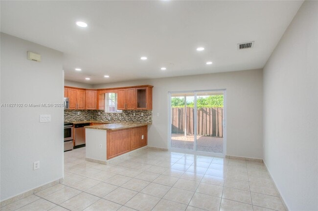 Building Photo - 9332 NW 114th Terrace