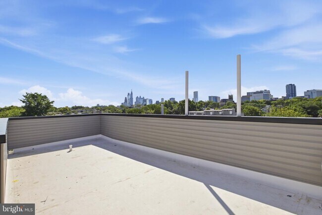 Building Photo - 669 N 39th St