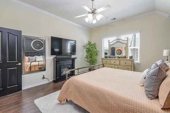 Primary Bedroom - 3035 Fir Meadow Ln