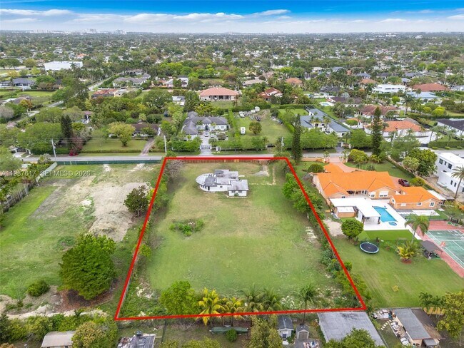 Building Photo - 9840 SW 60th St