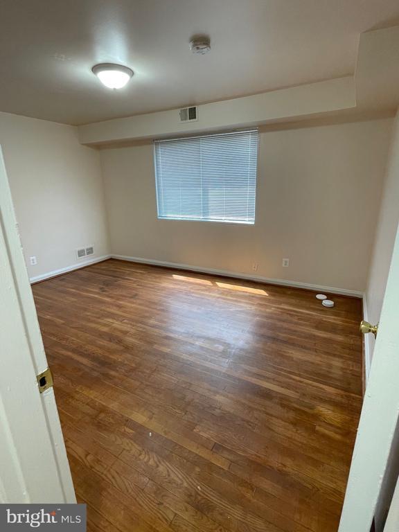 Building Photo - 500 17th St NE