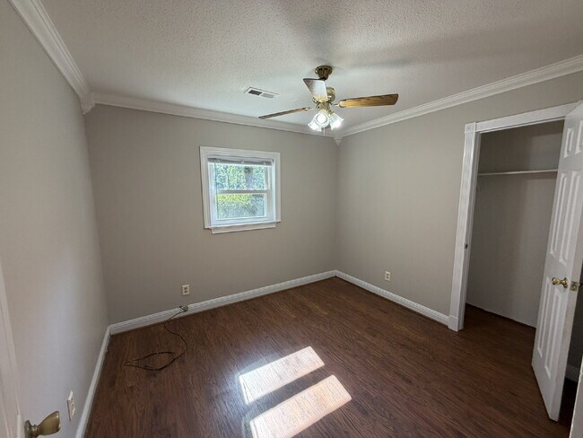 Building Photo - Home for Rent