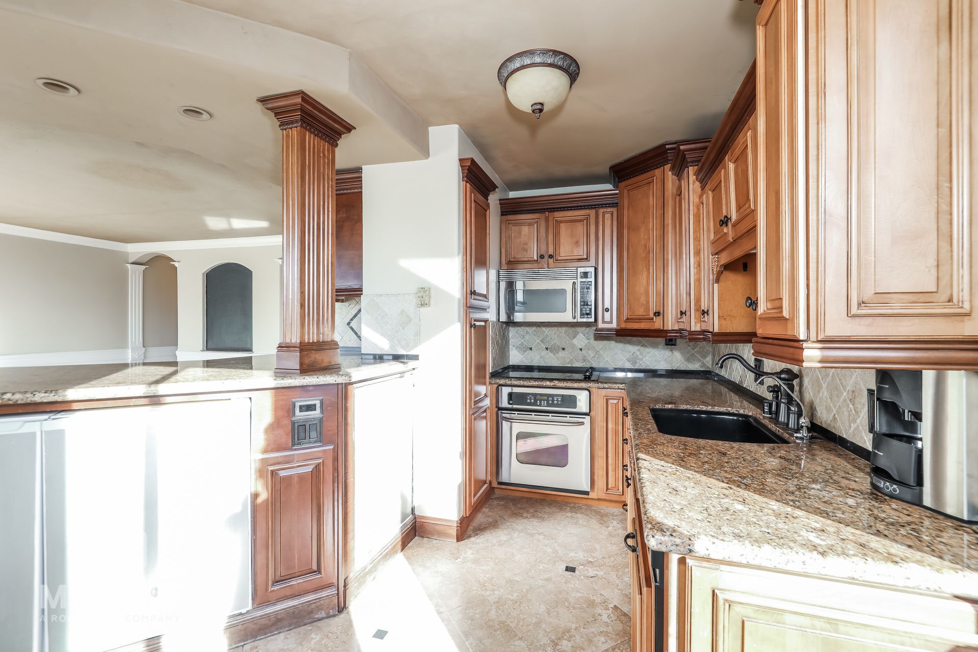 Building Photo - 280 Island Ave