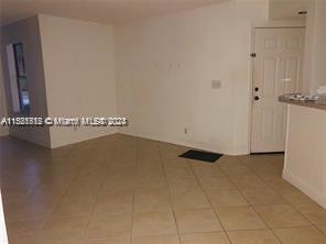 Building Photo - 3340 Pinewalk Dr N