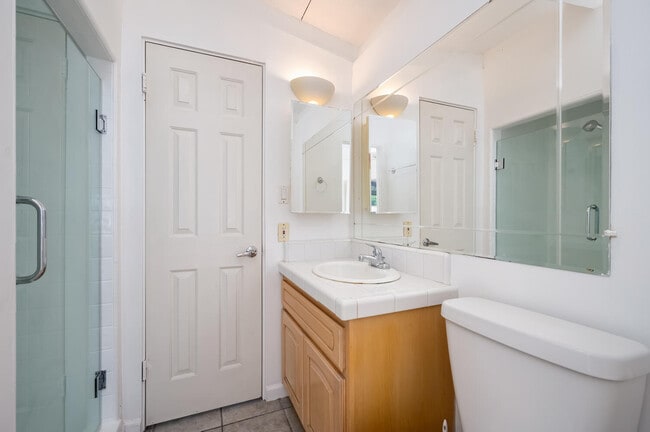 Building Photo - 14722 Candeda Pl