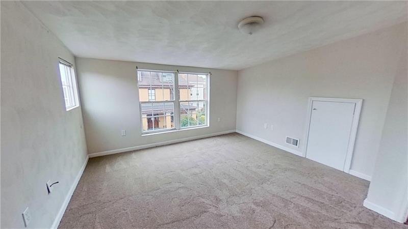 Building Photo - 120 S 12th St