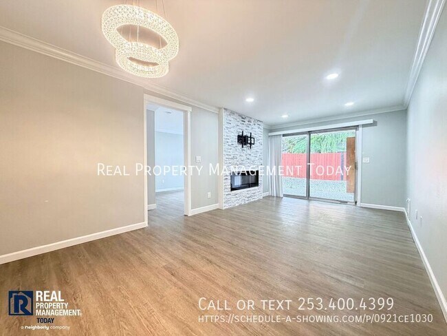 Building Photo - 1111 SW 148th St