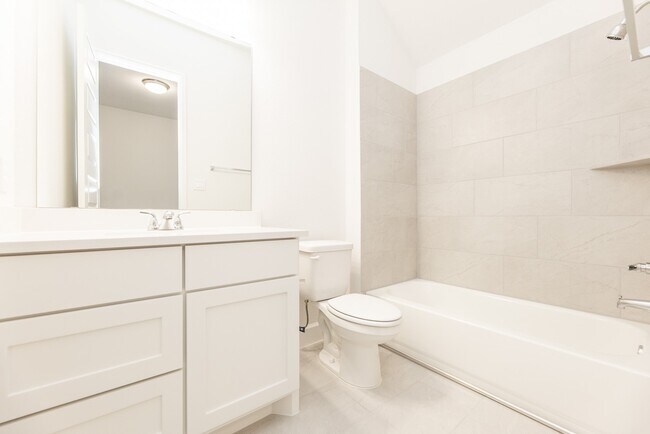 Building Photo - 2802 Sweet Honey Ln