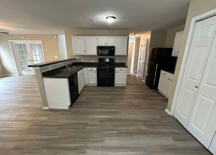 Building Photo - 4403 Horseshoe Ct