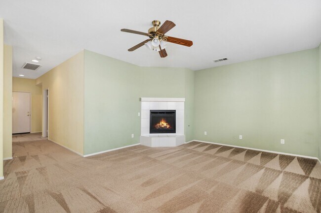 Building Photo - 46433 Vianne Ct