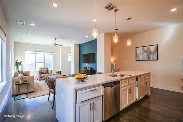 Building Photo - 3010 Zenia Dr