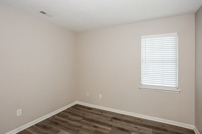 Building Photo - 3434 Braewick Pl