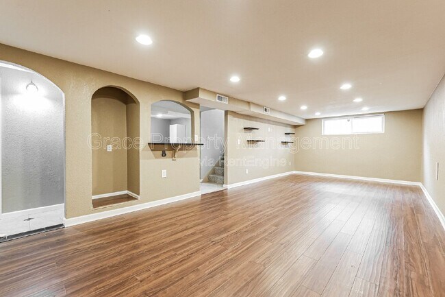 Building Photo - 1611 S Julian Way