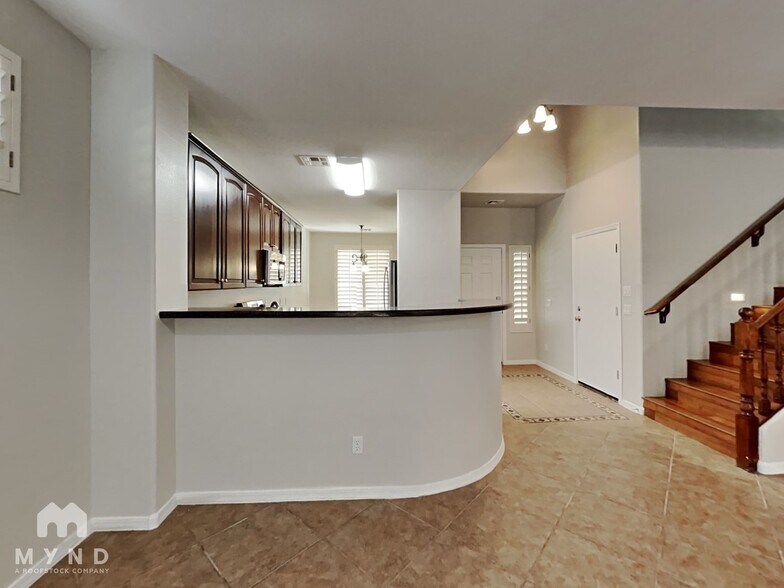 Building Photo - 17524 W Mandalay Ln
