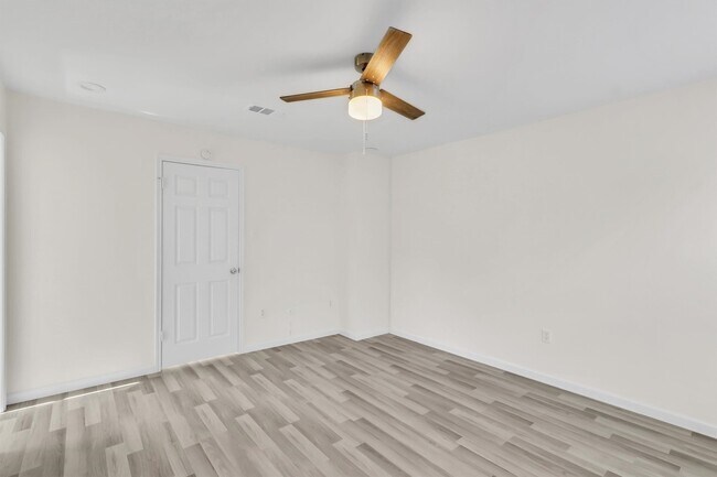 Building Photo - 13911 Piping Rock Ln